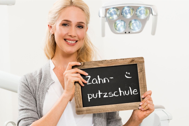 Zahnputzschule für Kinder und Jugendliche